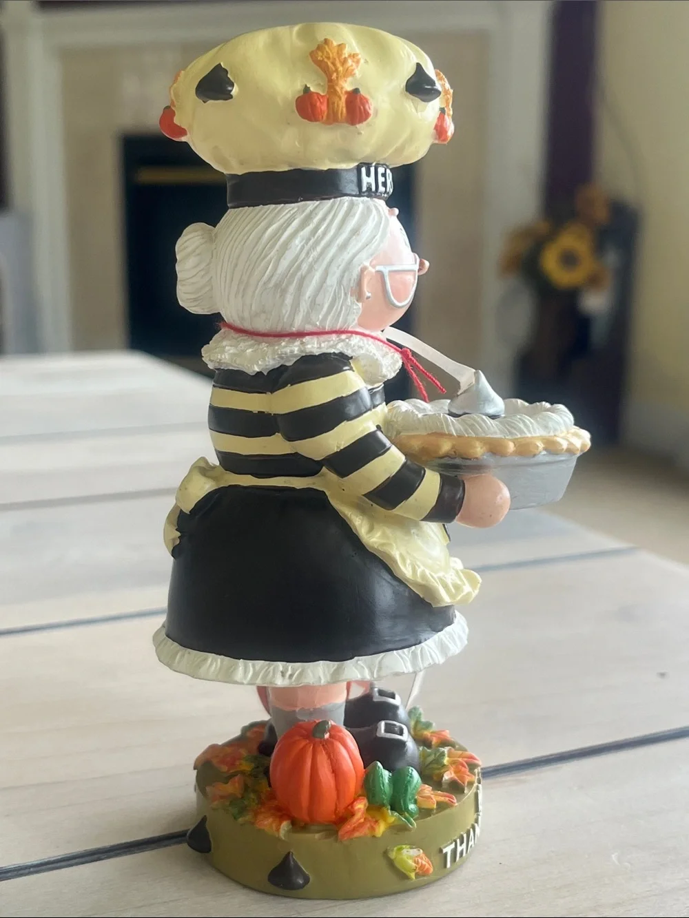 Hershey’s 2001 Thanksgiving Mrs Elf Collectible Figurine by Kurt S Adler